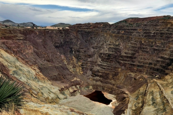 Mineros exigen a AMLO anular concesiones de Grupo México