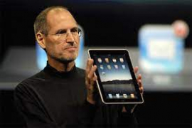El presidente de Apple Steve Jobs presentó el iPad en el año 2010.