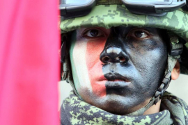 Ejército ‘vigila’ a opositores al Tren Maya y familiares de los 43 normalistas: Guacamaya